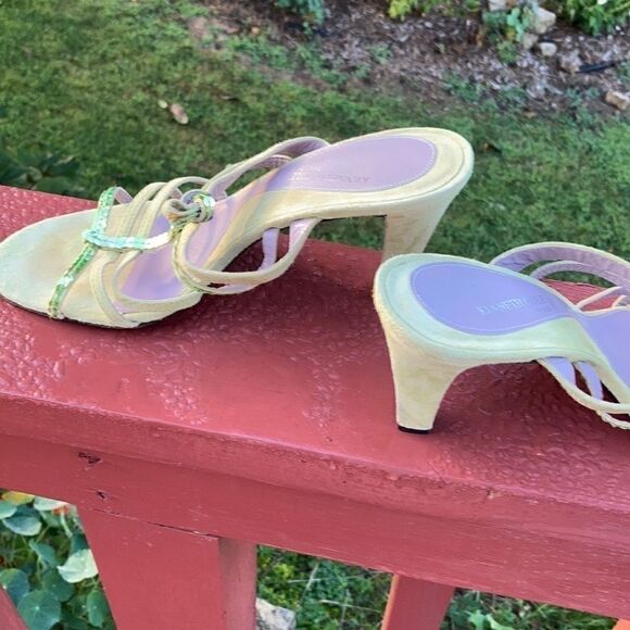 Kenneth Cole Chartreuse suede sequin sandals 9.5 - Picture 13 of 15